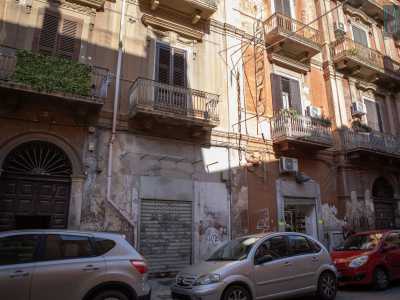 Proseguiamo per via Manzoni per poi girare a sinistra su via Nicolai